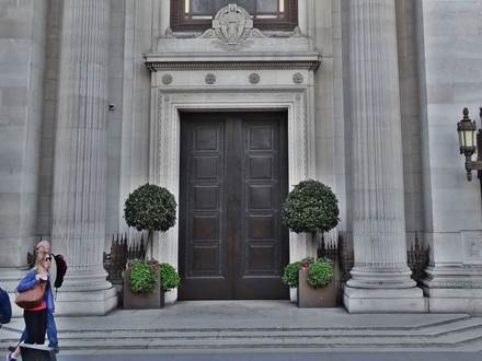 Eingang zum Grand Temple