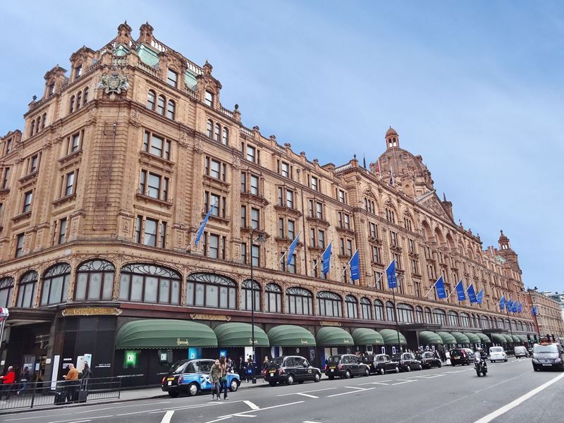 Harrods London - 7 Tips for your Shopping Stroll