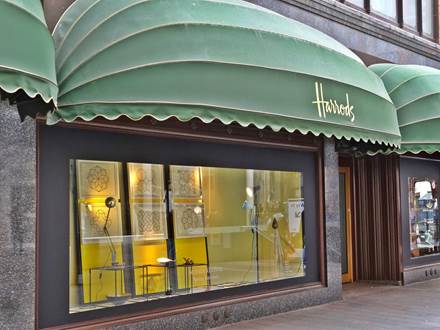 Harrods Schaufenster
