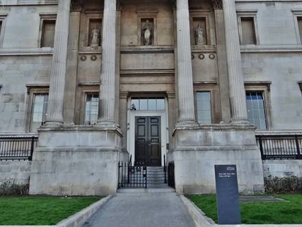 National Gallery Seiteneingang
