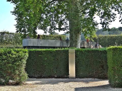 Maze with Observation Platform