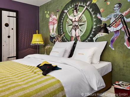 Medium Room 25hours Hotel