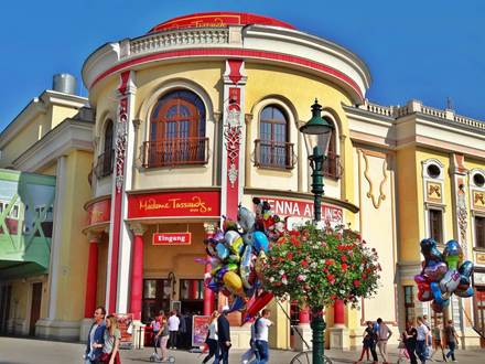 Entrance Madame Tussauds