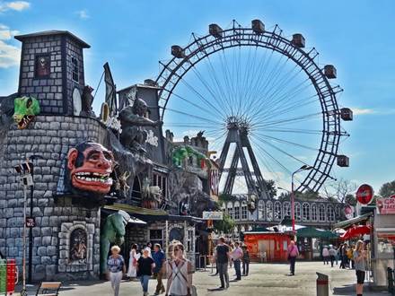 Giant Ferris Wheel