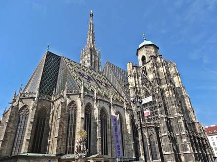 Stephansdom Vienna back view