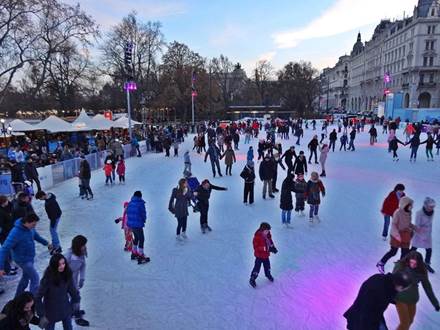 Eisfläche Wiener Eistraum